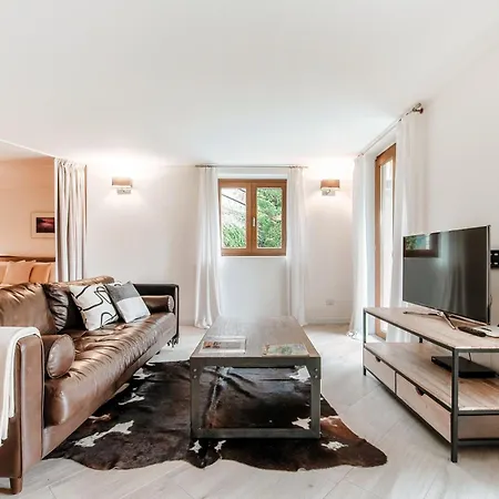 Villa Rosalia - By Myhomeincomo *